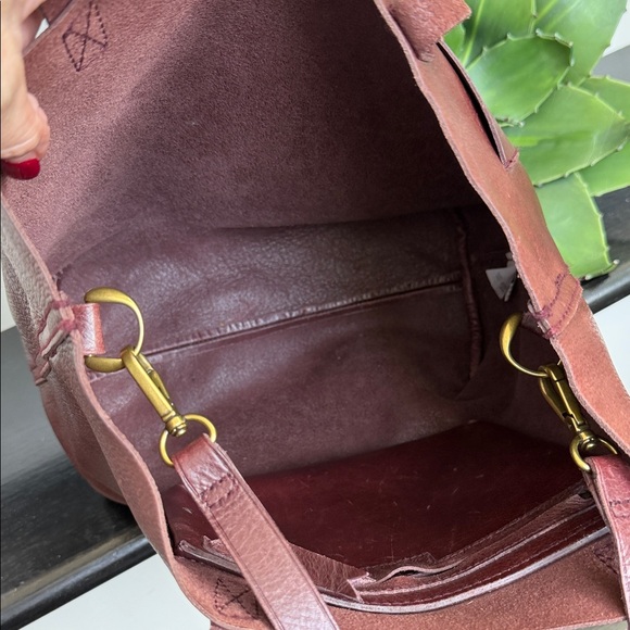 Madewell, genuine, leather shoulder tote, Crossbody Travel, soft luxurious - Picture 9 of 9